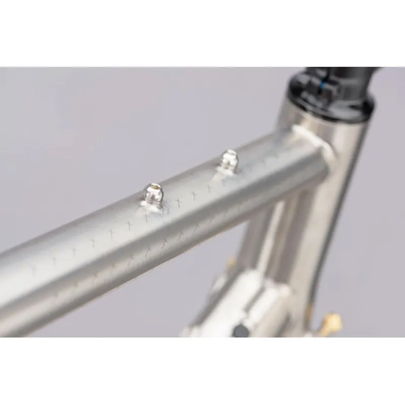 2023 - Genesis Croix De Fer Ti Titanium Frameset-10